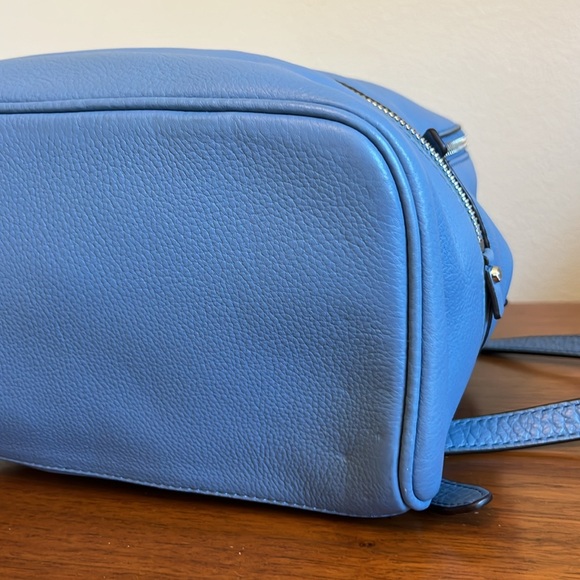 EUC Michael Kors Rhea Medium pebbled leather blue Backpack